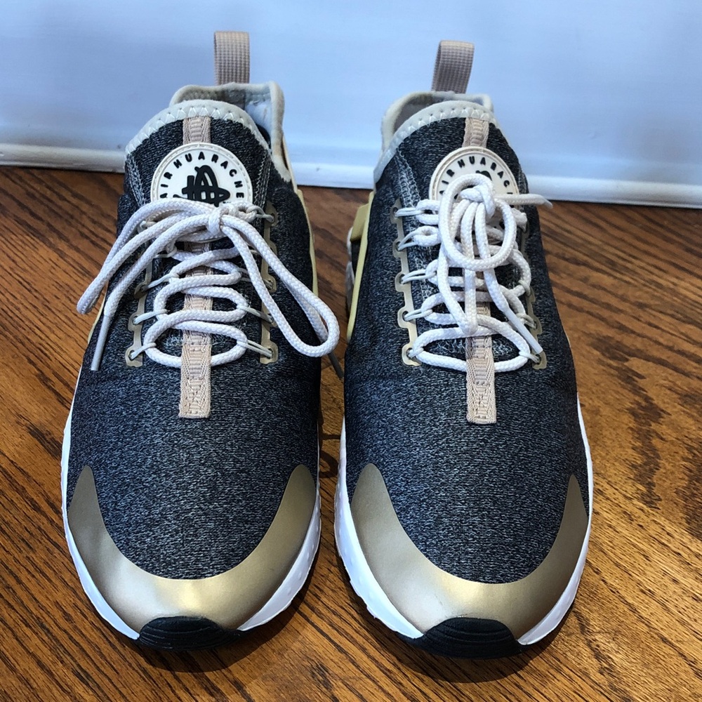 Nike Air Huarache Run Ultra SE 'Vachetta Tan Women Size 7.5 Like New Condition!! - Picture 3 of 7